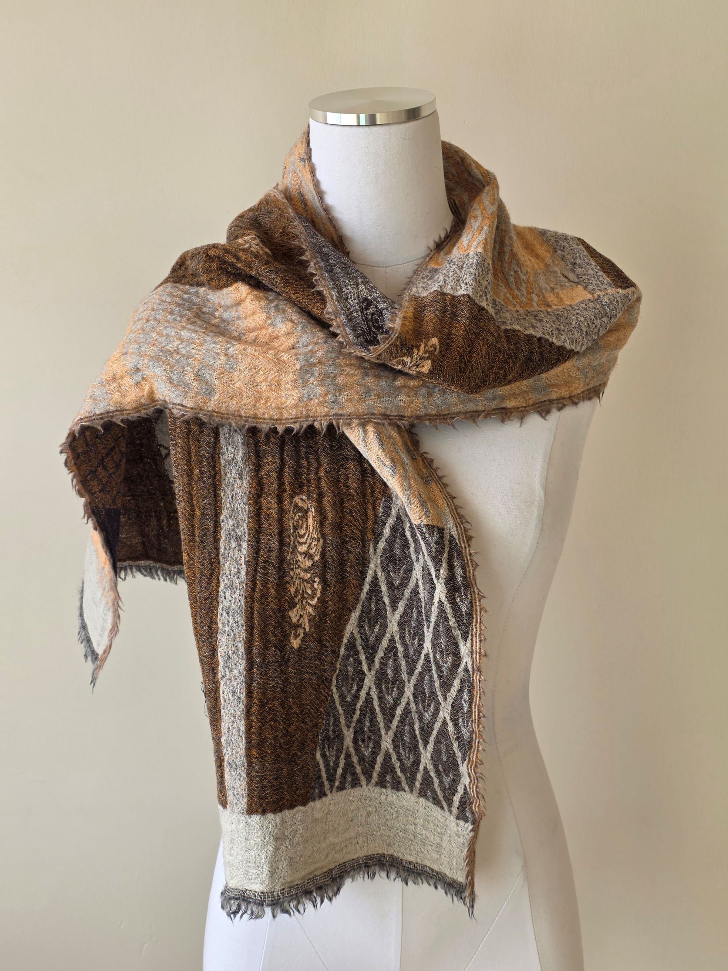 Yaza Ethical Artful & Handcrafted Women's Clothing & Accessories